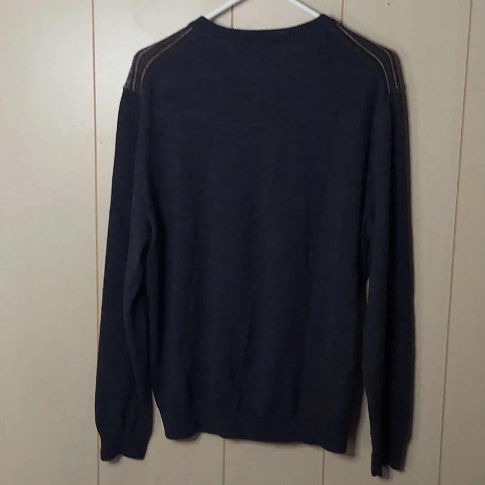 Consensus sweater - Picture 3 of 5